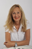 Karin van Zoggel